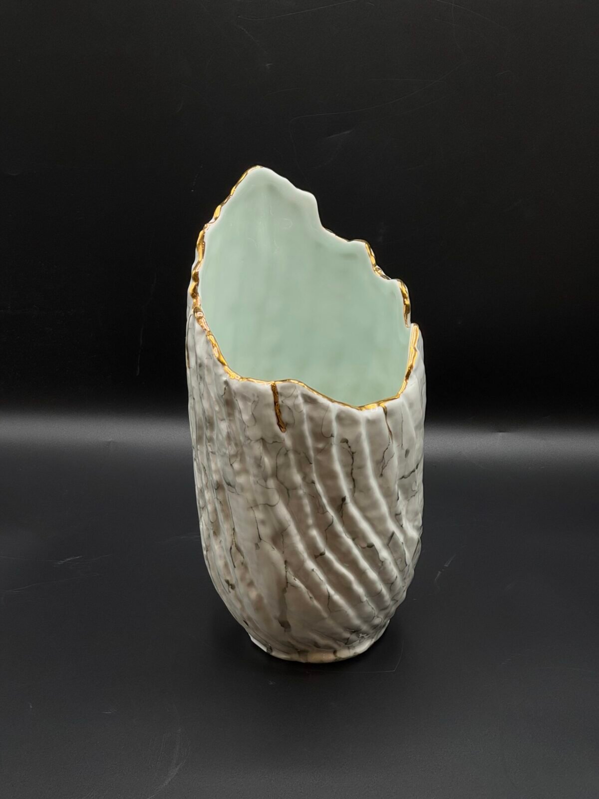 VASE – Image 1