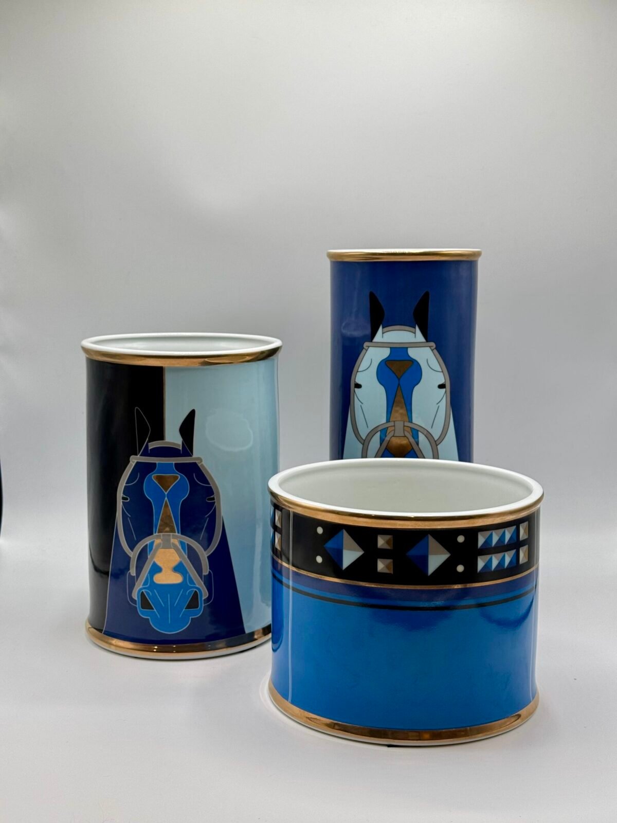 VASE EN CERAMIQUE BLEU MM – Image 3