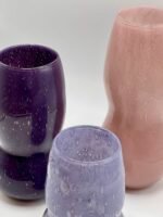Vase en verre violet  – Image 3