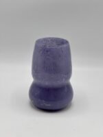 Vase en verre violet 