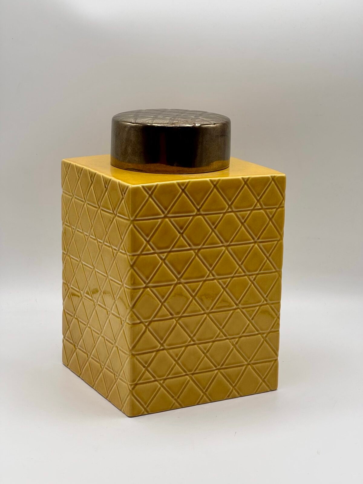 VASE EN CERAMIQUE JAUNE MOUTARDE – Image 1