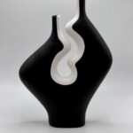 Vase en ceramique noir