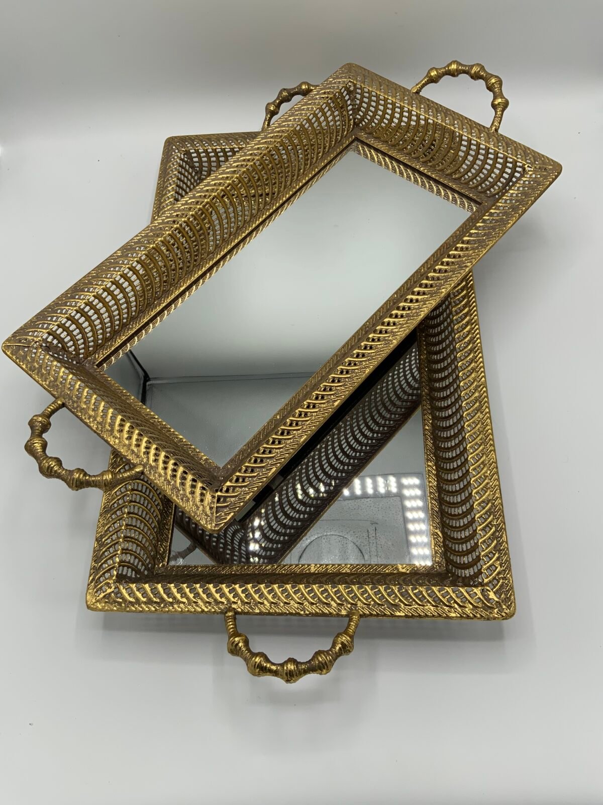 Set de 2 plateaux décoratifs – Miroir & métal doré – Image 1
