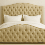 Lit classique capitonné