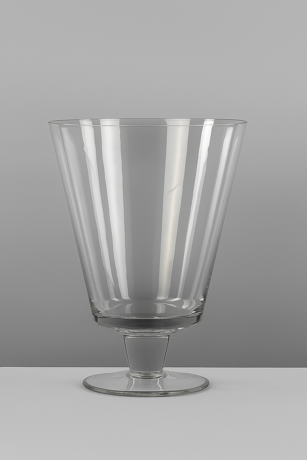 ChatGPT Image 6 nov. 2025, 02_26_30 Vase en verre transparent pm – Image 1